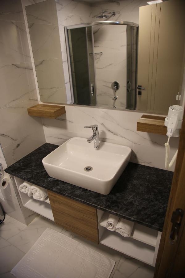 Golden World Suite Hotel Анталья Экстерьер фото